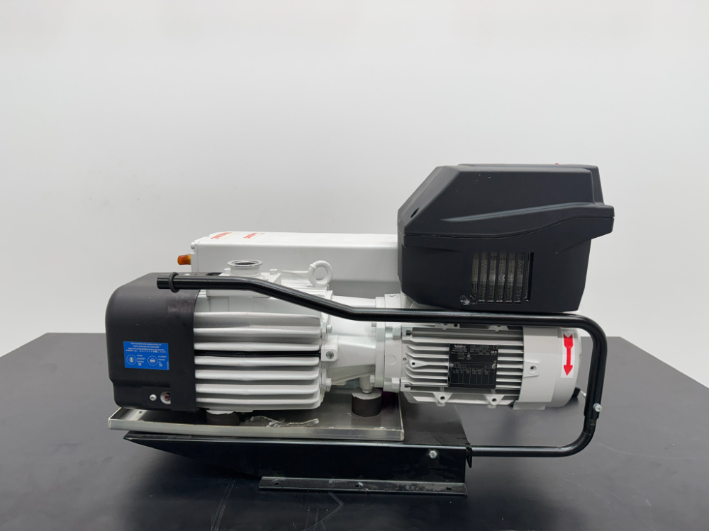 Image of Leybold Sogevac SV65BIFC